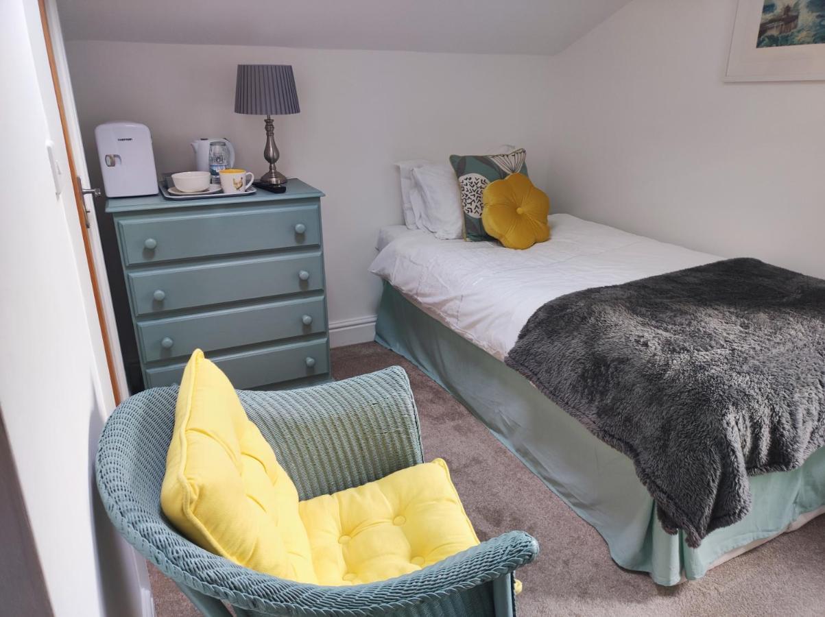 Pleasant Streams Barn Bed & Breakfast Сейнт Остел Екстериор снимка